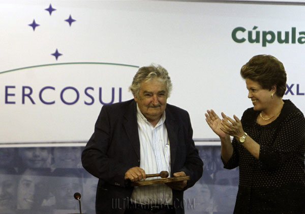 José Pepe Mujica, primer mandatario de Uruguay, en el momento que asume como presidente del Mercosur.