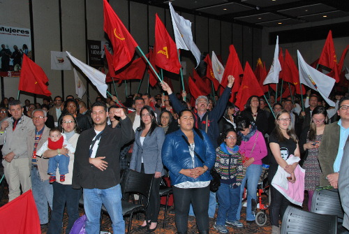 Asistentes al acto del XXI Congreso del Partido Comunista Colombiano en Bogotá. Foto archivo.